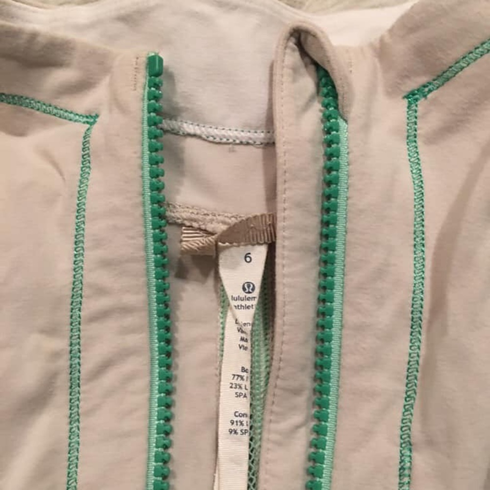 Lululemon run jacket - Picture 3 of 4
